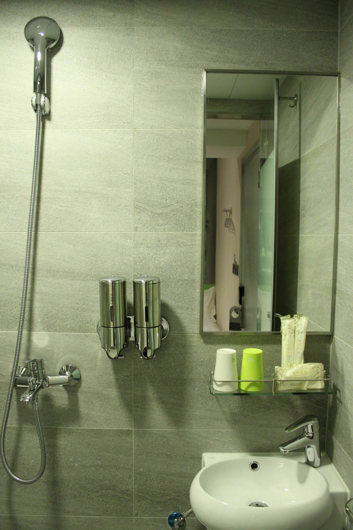 Pop Inn Гонконг Экстерьер фото